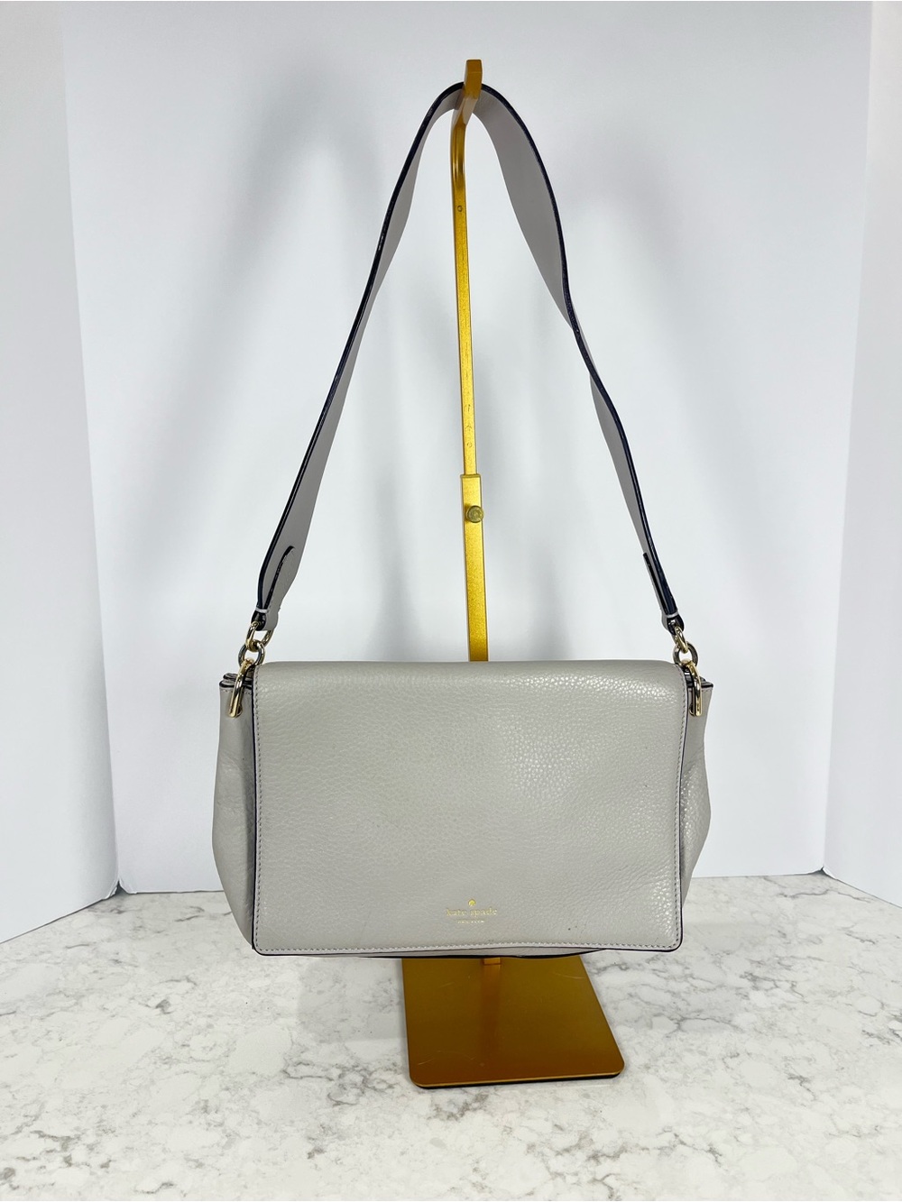 kate spade Light Gray Pebbled Leather Shoulder Bag with Wide Strap